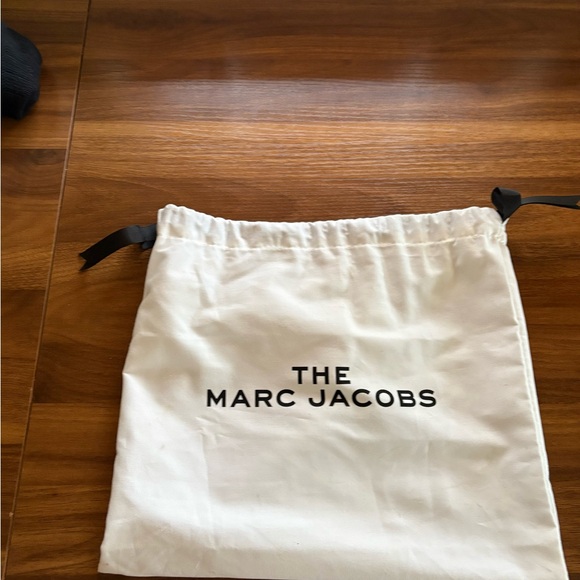 Marc Jacobs Beige Leather The Moto Shot 21 Crossbody Bag - Picture 3 of 10